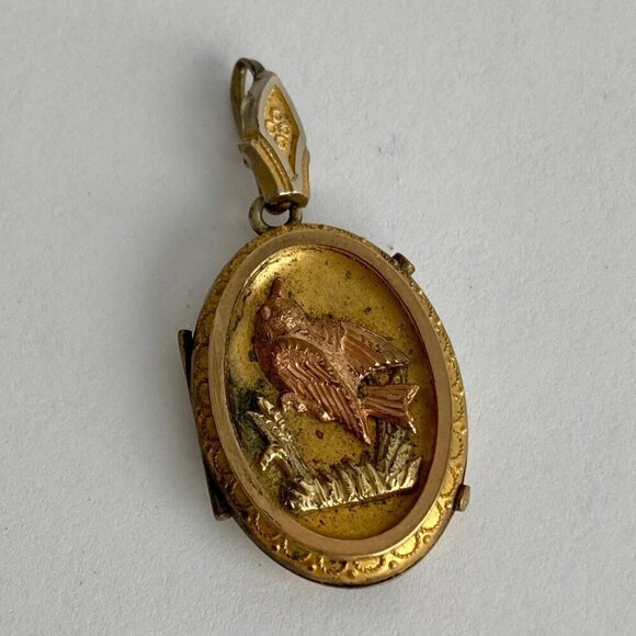 Vintage Jewelry - Victorian Antique Gold Rose Bird Locket Pendant Filled
